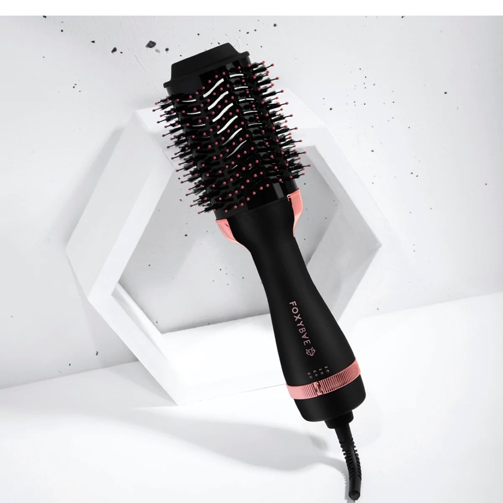 NWT Foxybae Rosegold Blowout Brush
